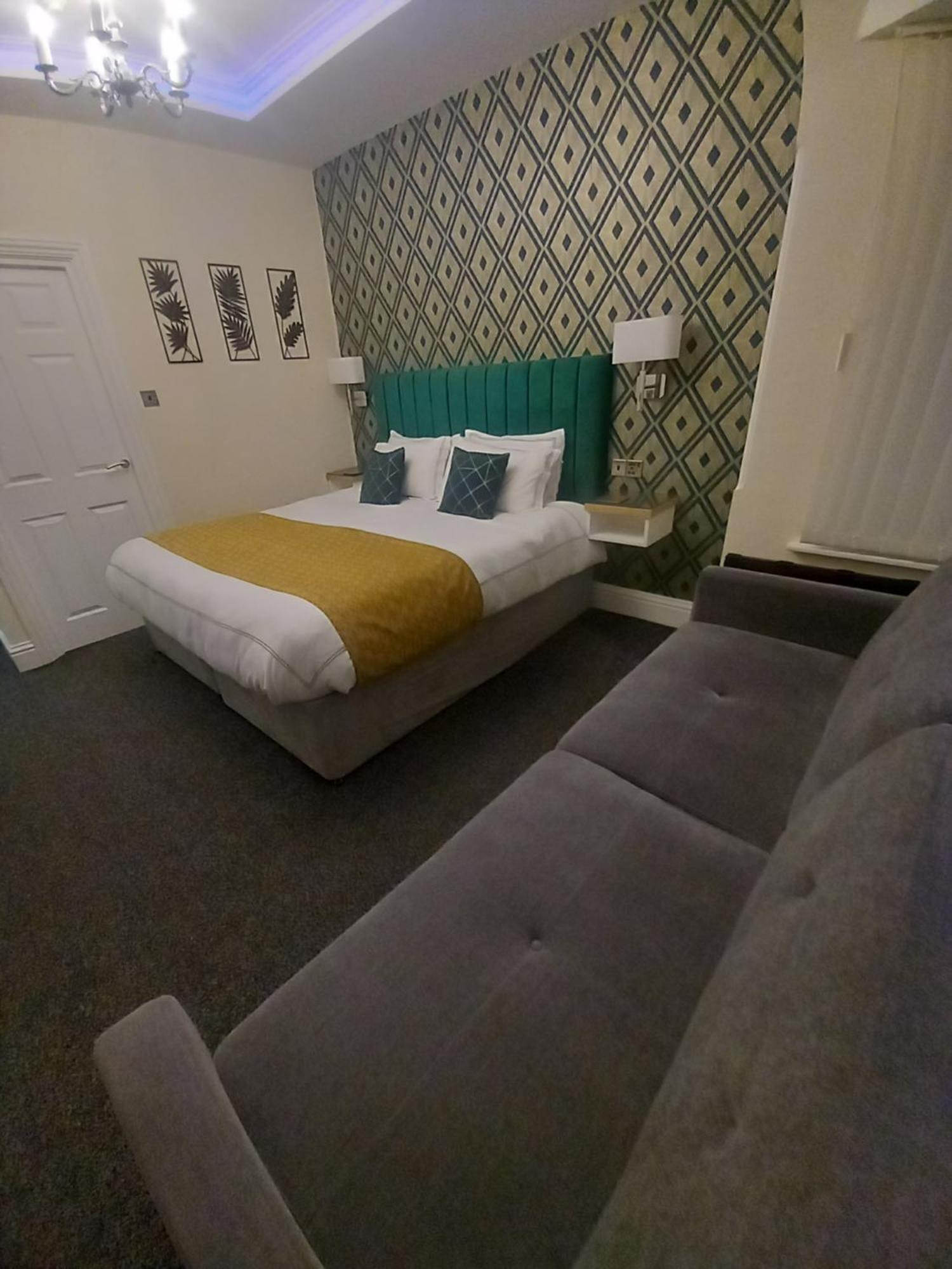 The Gatsby Blackpool - Formerly The Windsor Rum bild